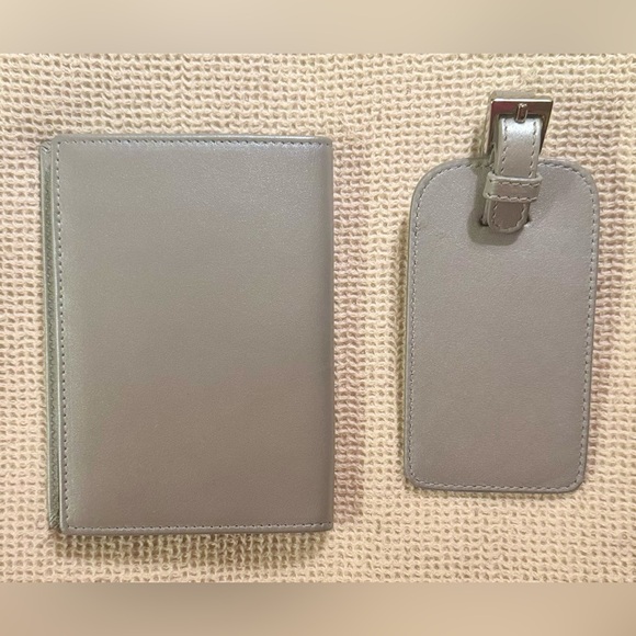 NWOT ROYCE New York Gray Leather Travel Set- Passport Holder & Luggage Tag - Picture 3 of 5